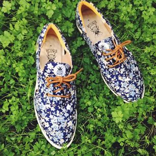 Papilio Chorus. Disponível nos tamanhos 36, 38 e 39