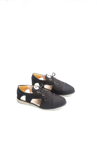 Mono Black Cutout Oxford