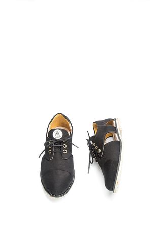 Mono Black Cutout Oxford
