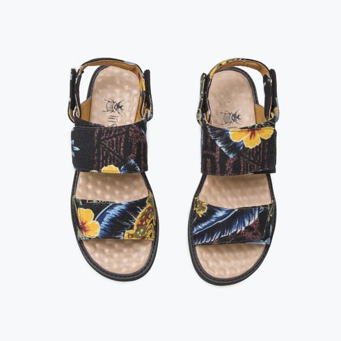 Cobogó Strap Sandal